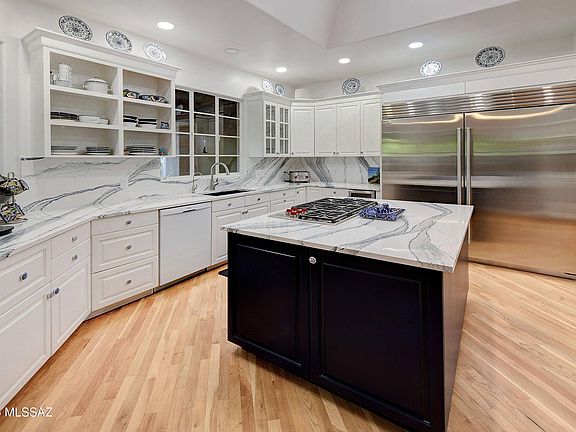 Tucson, Arizona, 85718, United States, 5 Bedrooms Bedrooms, ,4 BathroomsBathrooms,Residential,Forsale,1919203