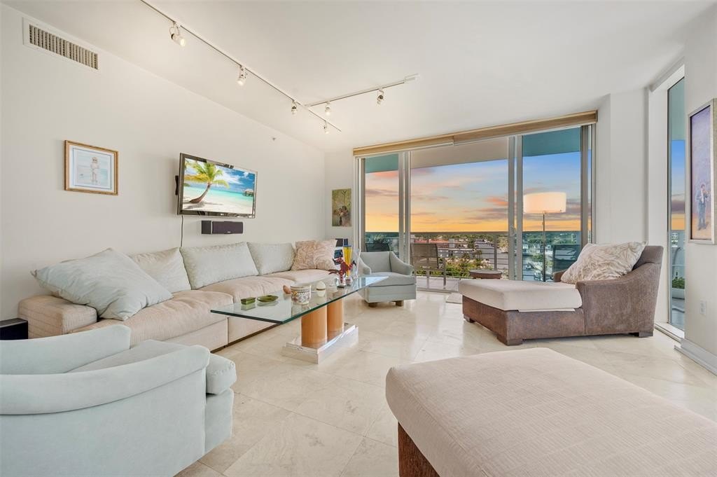 Fort Lauderdale, Florida, 33308, United States, 2 Bedrooms Bedrooms, ,2 BathroomsBathrooms,Residential,Forsale,1968178