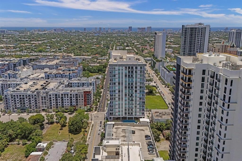 Fort Lauderdale, Florida, 33301, United States, 2 Bedrooms Bedrooms, ,2.5 BathroomsBathrooms,Residential,Forsale,1927578