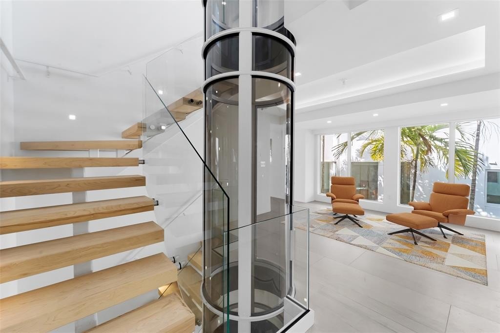 Fort Lauderdale, Florida, 33301, United States, 4 Bedrooms Bedrooms, ,4 BathroomsBathrooms,Residential,Forsale,1927561