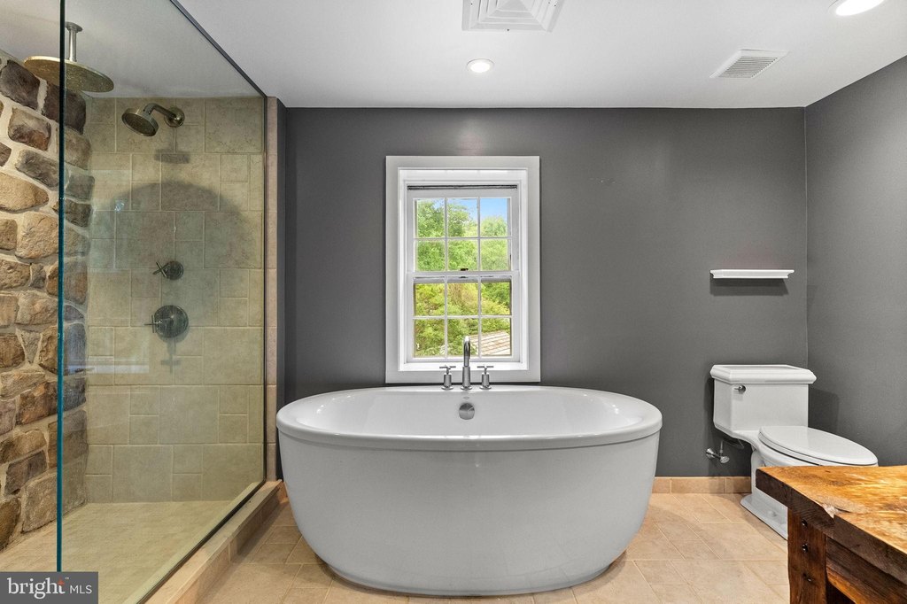 DOYLESTOWN, Pennsylvania, 18902, United States, 4 Bedrooms Bedrooms, ,3.5 BathroomsBathrooms,Residential,Forsale,1929757