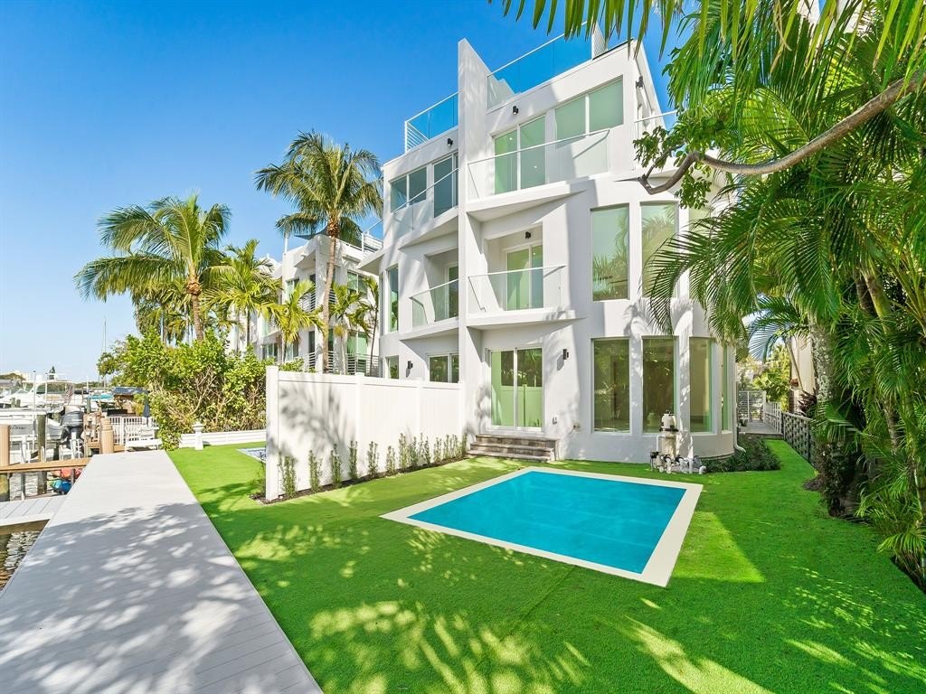 Fort Lauderdale, Florida, 33301, United States, 4 Bedrooms Bedrooms, ,4 BathroomsBathrooms,Residential,Forsale,1927563