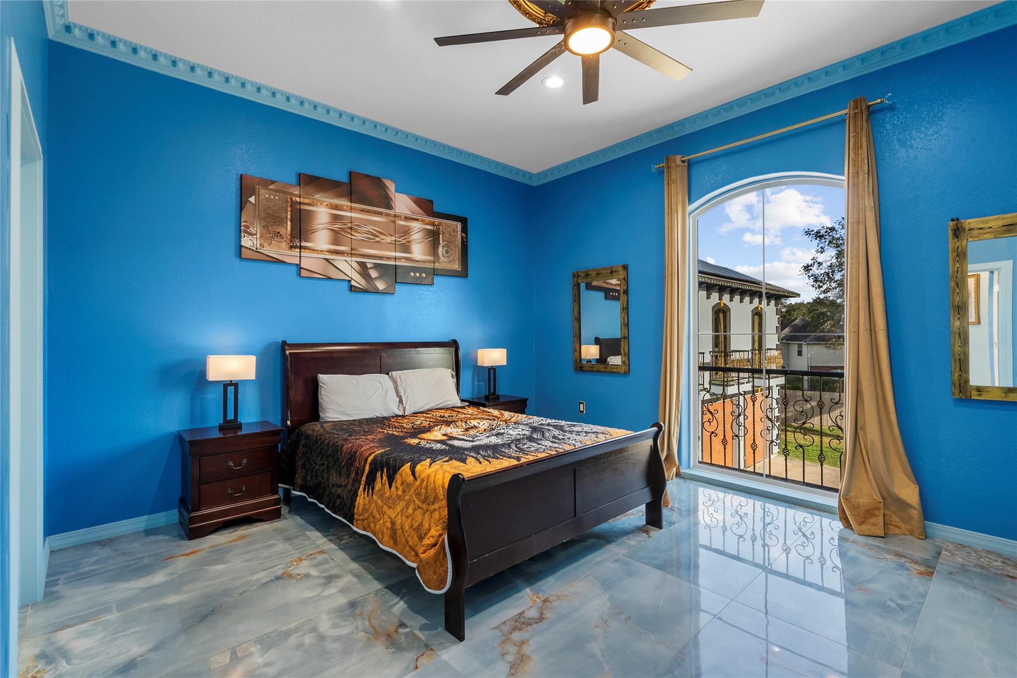 Alvin, Texas, 77511, United States, 8 Bedrooms Bedrooms, ,9 BathroomsBathrooms,Residential,Forsale,1953106