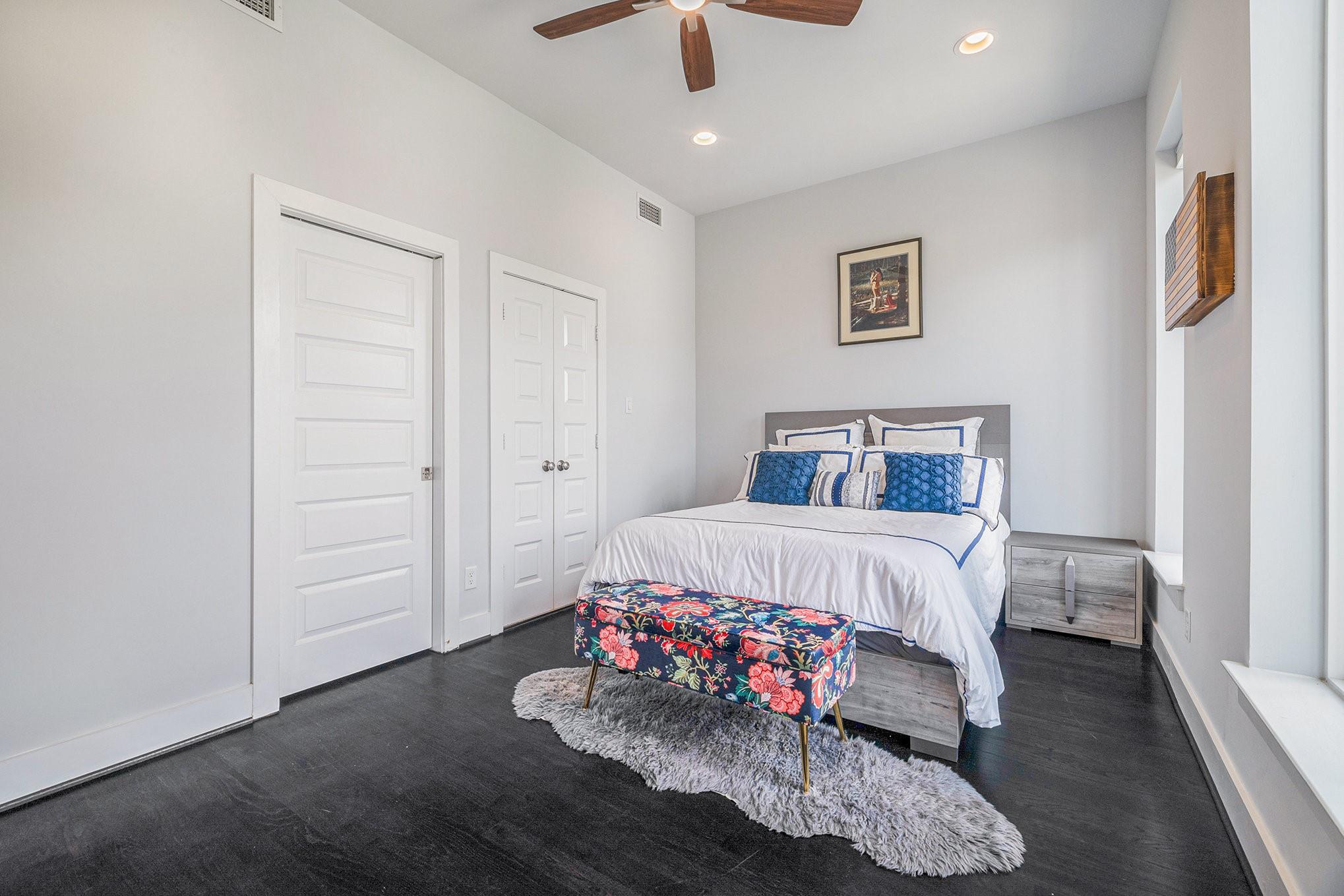 Houston, Texas, 77008, United States, 4 Bedrooms Bedrooms, ,3 BathroomsBathrooms,Residential,Forsale,1909995