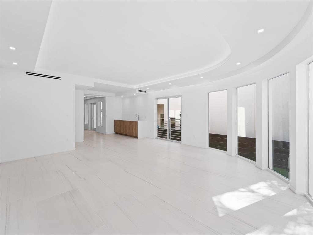 Fort Lauderdale, Florida, 33301, United States, 4 Bedrooms Bedrooms, ,4 BathroomsBathrooms,Residential,Forsale,1927563
