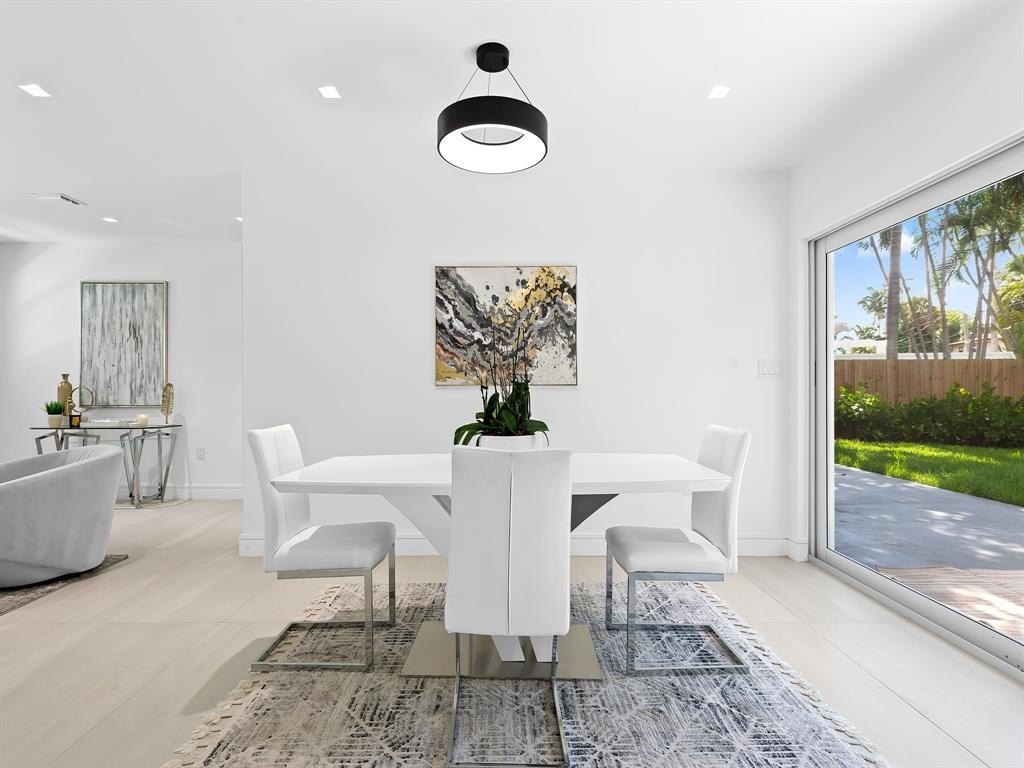 Wilton Manors, Florida, 33334, United States, 2 Bedrooms Bedrooms, ,2 BathroomsBathrooms,Residential,Forsale,1927556