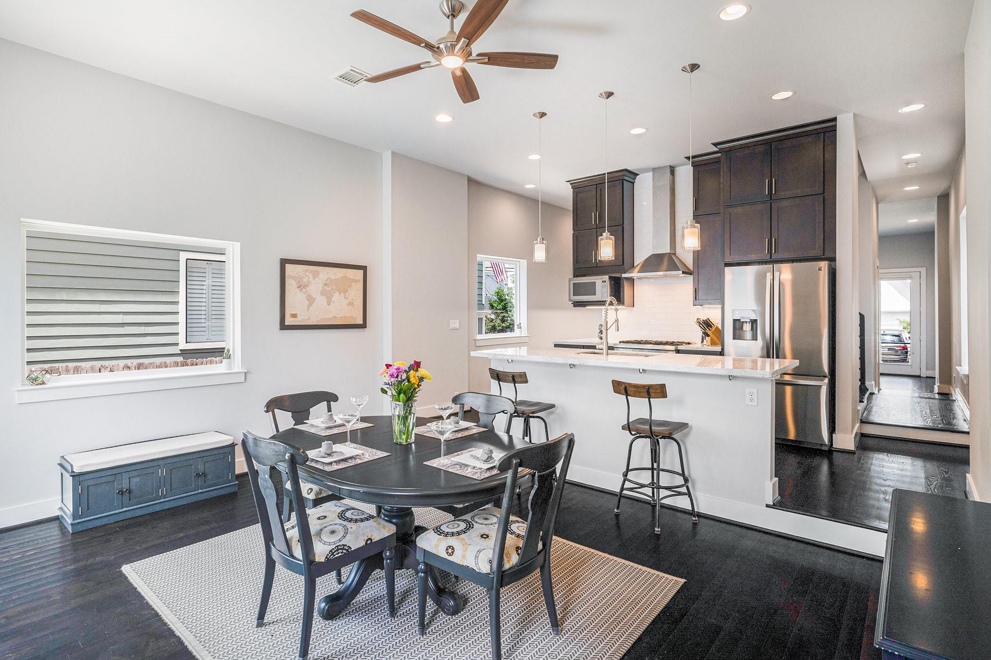 Houston, Texas, 77008, United States, 4 Bedrooms Bedrooms, ,3 BathroomsBathrooms,Residential,Forsale,1909995
