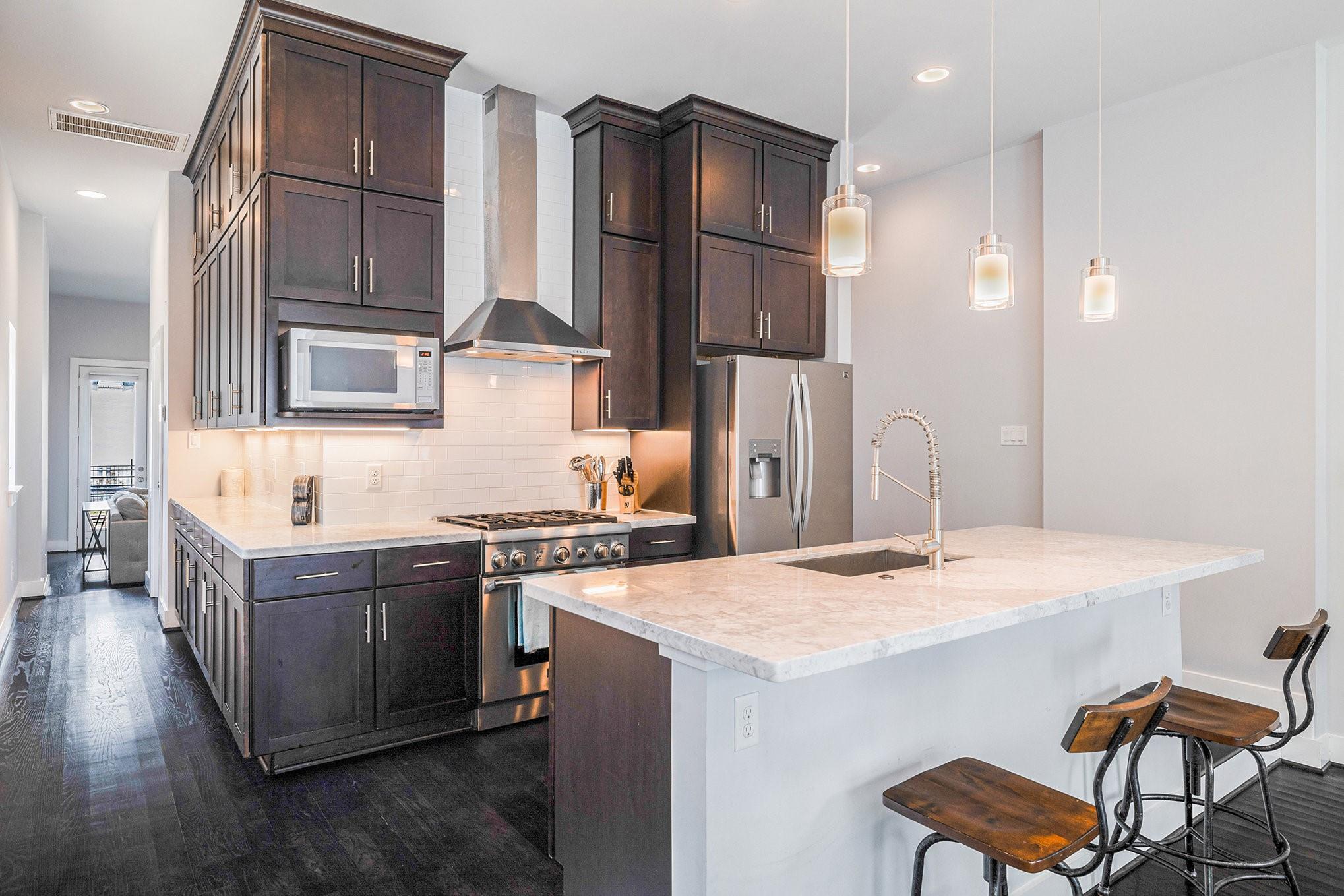 Houston, Texas, 77008, United States, 4 Bedrooms Bedrooms, ,3 BathroomsBathrooms,Residential,Forsale,1909995