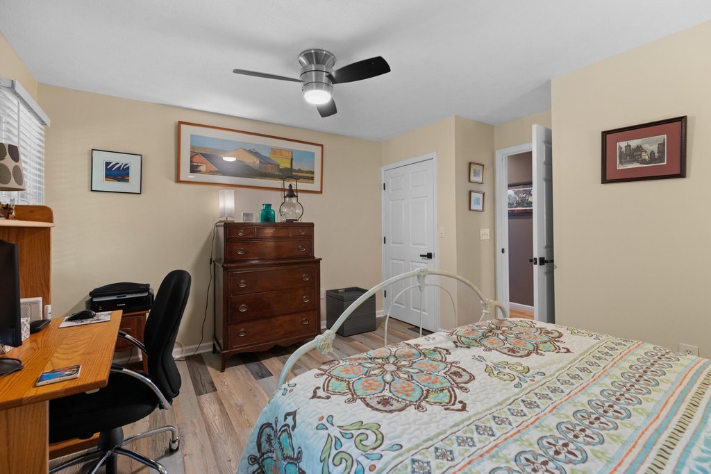 Dandridge, Tennessee, 37725, United States, 3 Bedrooms Bedrooms, ,3 BathroomsBathrooms,Residential,Forsale,1986956