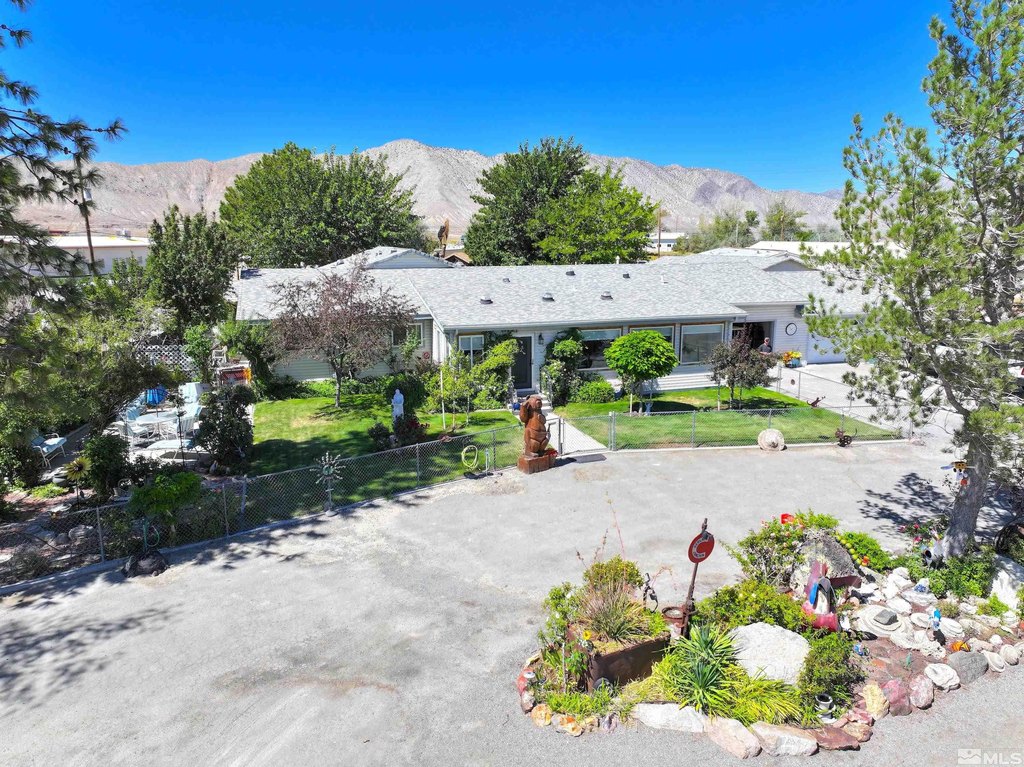 Gerlach, Nevada, 89412, United States, 4 Bedrooms Bedrooms, ,3.5 BathroomsBathrooms,Residential,Forsale,1910330