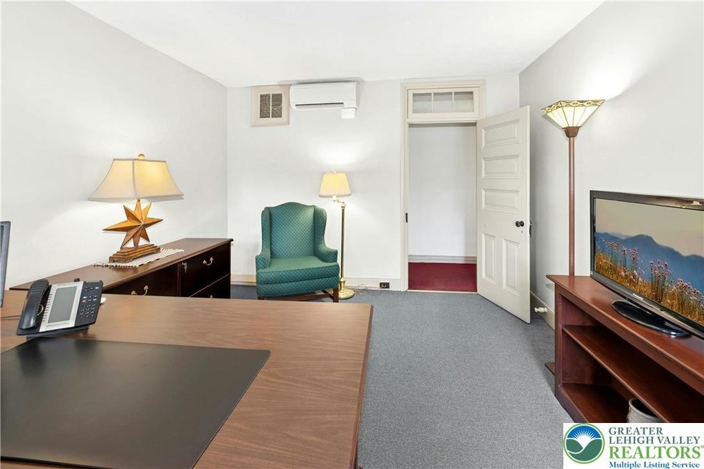 Bethlehem City, Pennsylvania, 18018, United States, 2 Bedrooms Bedrooms, ,1.5 BathroomsBathrooms,Residential,Forsale,2004211