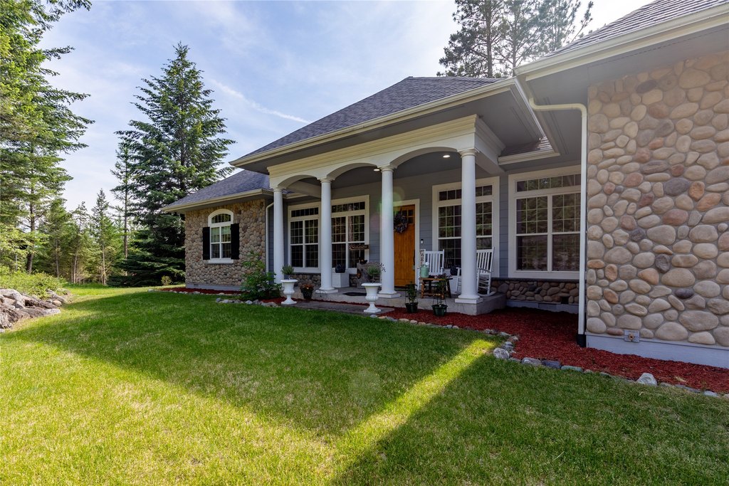 Rollins, Montana, 59931, United States, 5 Bedrooms Bedrooms, ,4 BathroomsBathrooms,Residential,Forsale,1941184
