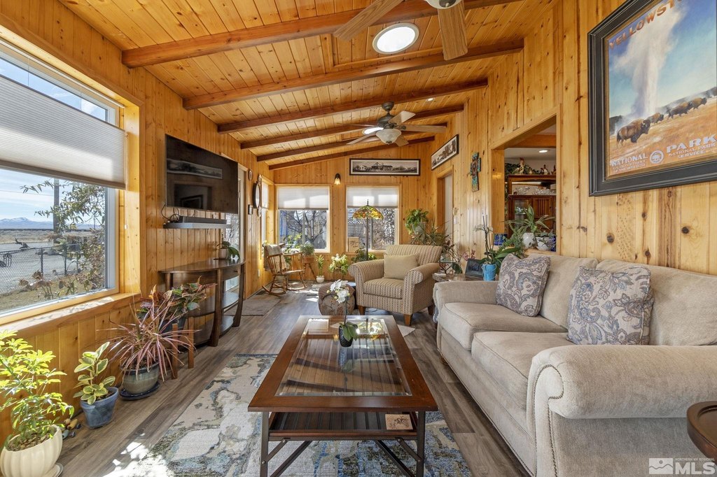 Gerlach, Nevada, 89412, United States, 4 Bedrooms Bedrooms, ,3.5 BathroomsBathrooms,Residential,Forsale,1910330