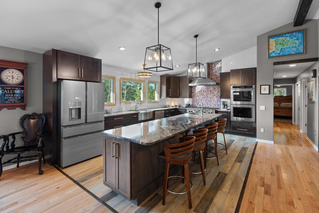 Dandridge, Tennessee, 37725, United States, 3 Bedrooms Bedrooms, ,3 BathroomsBathrooms,Residential,Forsale,1986956