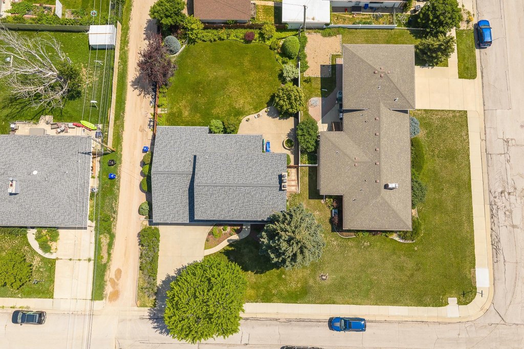 Rapid City, South Dakota, 57701, United States, 4 Bedrooms Bedrooms, ,4.5 BathroomsBathrooms,Residential,Forsale,1918999