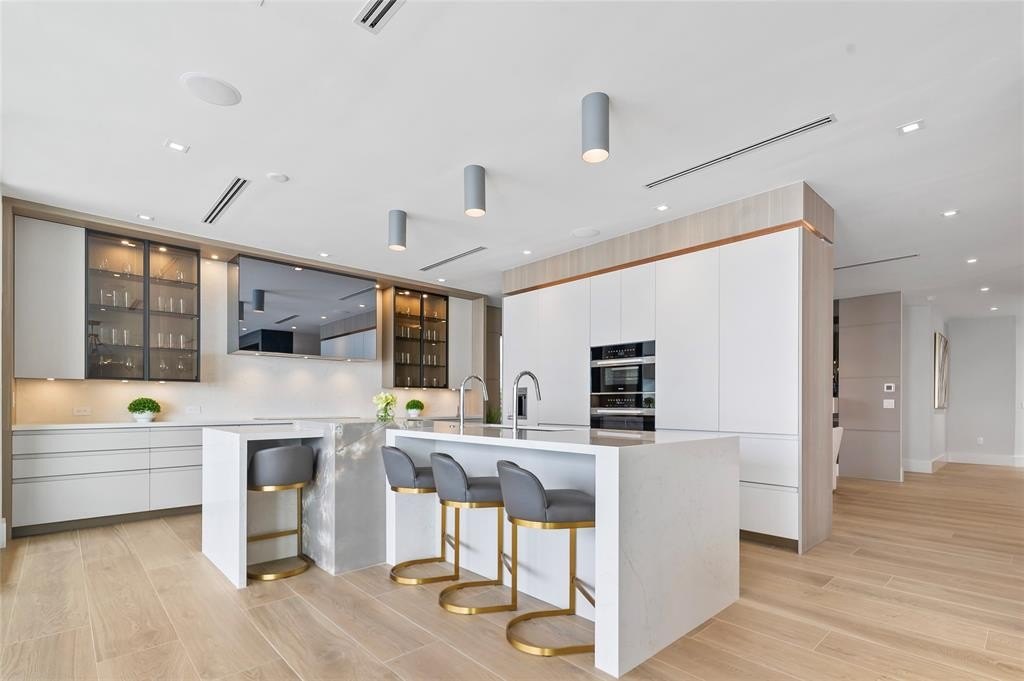 Fort Lauderdale, Florida, 33316, United States, 5 Bedrooms Bedrooms, ,6.5 BathroomsBathrooms,Residential,Forsale,1951896