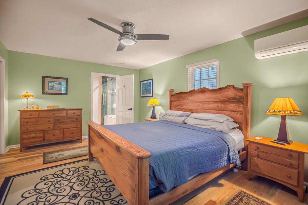 Dandridge, Tennessee, 37725, United States, 3 Bedrooms Bedrooms, ,3 BathroomsBathrooms,Residential,Forsale,1986956