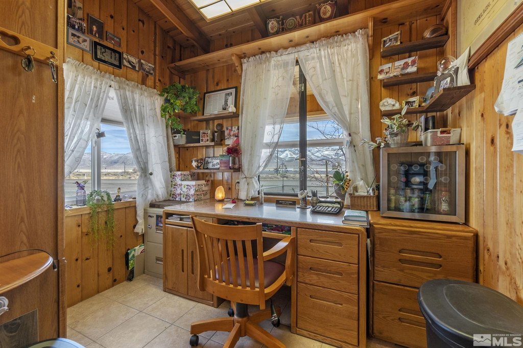 Gerlach, Nevada, 89412, United States, 4 Bedrooms Bedrooms, ,3.5 BathroomsBathrooms,Residential,Forsale,1910330