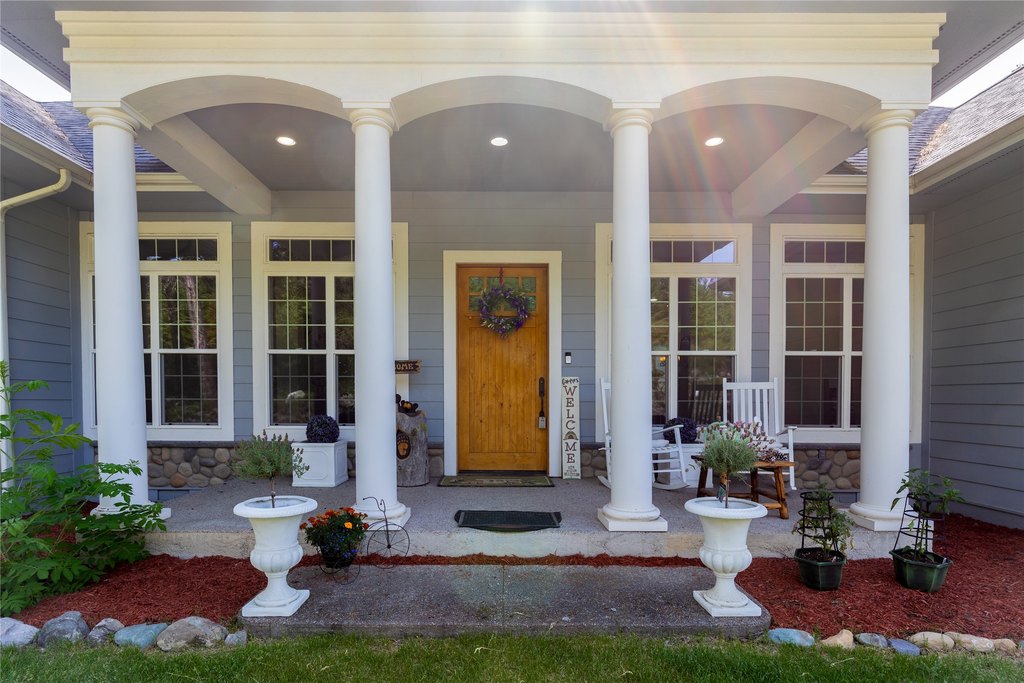 Rollins, Montana, 59931, United States, 5 Bedrooms Bedrooms, ,4 BathroomsBathrooms,Residential,Forsale,1941184