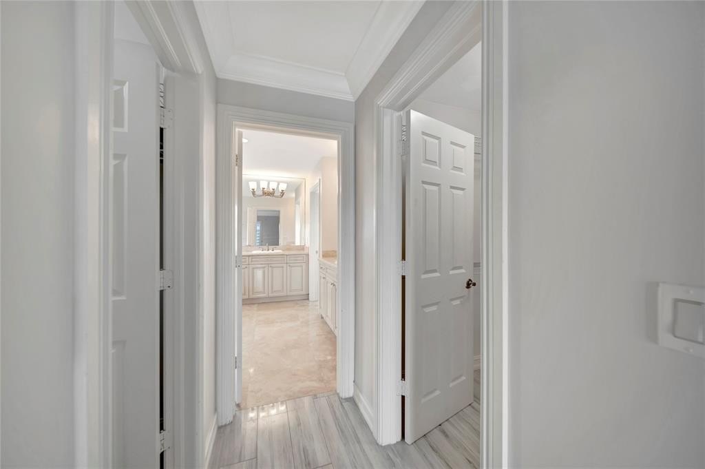 Fort Lauderdale, Florida, 33315, United States, 5 Bedrooms Bedrooms, ,4 BathroomsBathrooms,Residential,Forsale,1884598