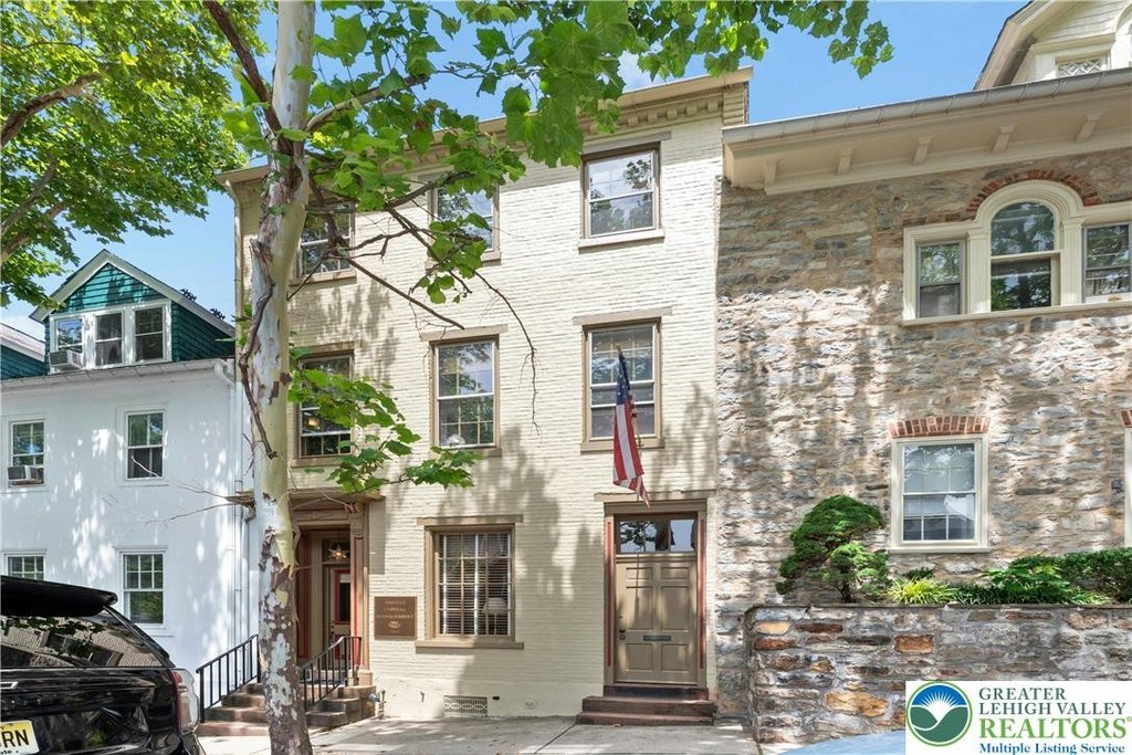 Bethlehem City, Pennsylvania, 18018, United States, 2 Bedrooms Bedrooms, ,1.5 BathroomsBathrooms,Residential,Forsale,2004211