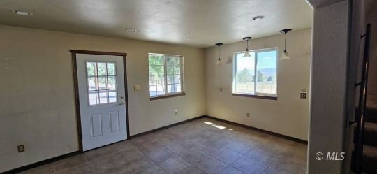 Cedarville, California, 96104, United States, 3 Bedrooms Bedrooms, ,2 BathroomsBathrooms,Residential,Forsale,1936750