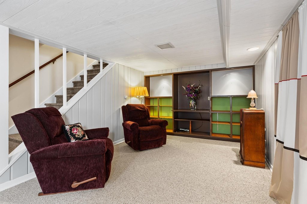 Rapid City, South Dakota, 57701, United States, 4 Bedrooms Bedrooms, ,4.5 BathroomsBathrooms,Residential,Forsale,1918999