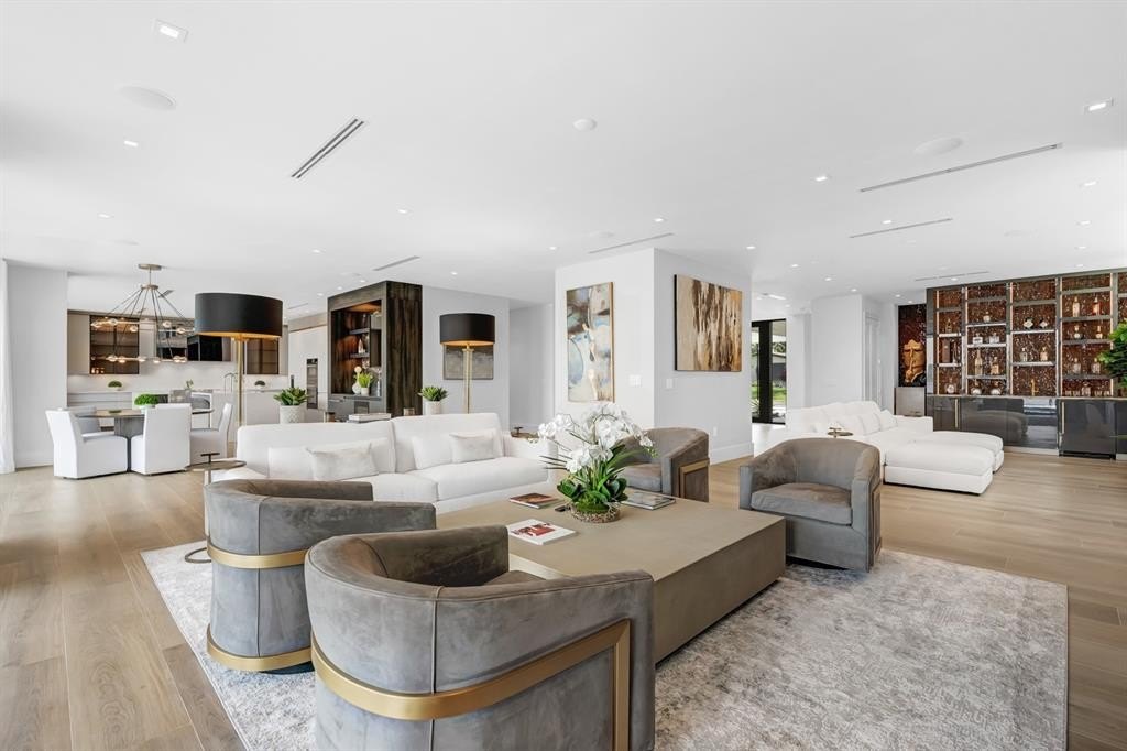 Fort Lauderdale, Florida, 33316, United States, 5 Bedrooms Bedrooms, ,6.5 BathroomsBathrooms,Residential,Forsale,1951896