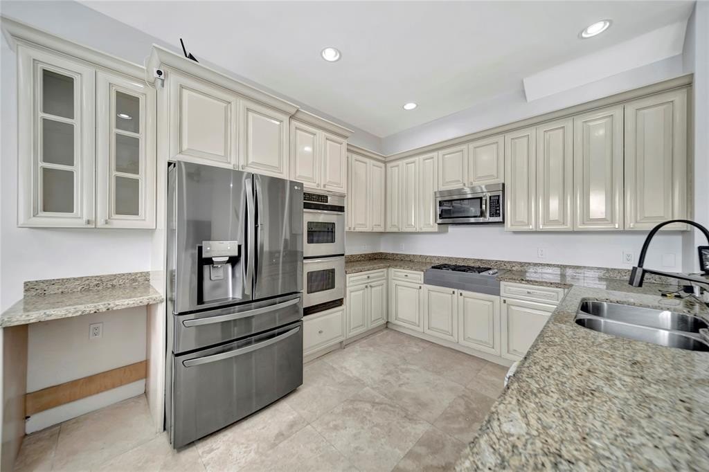 Fort Lauderdale, Florida, 33315, United States, 5 Bedrooms Bedrooms, ,4 BathroomsBathrooms,Residential,Forsale,1884598