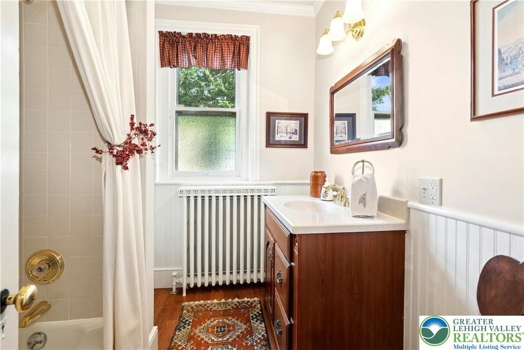 Bethlehem City, Pennsylvania, 18018, United States, 2 Bedrooms Bedrooms, ,1.5 BathroomsBathrooms,Residential,Forsale,2004211