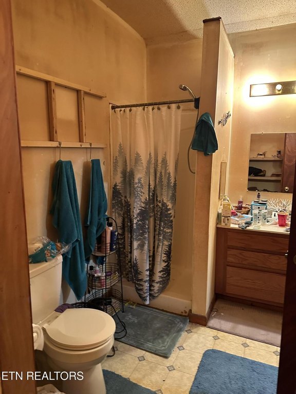 Rockwood, Tennessee, 37854, United States, 3 Bedrooms Bedrooms, ,2 BathroomsBathrooms,Residential,Forsale,1929833