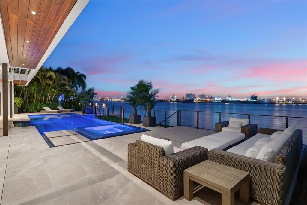 Fort Lauderdale, Florida, 33316, United States, 5 Bedrooms Bedrooms, ,6.5 BathroomsBathrooms,Residential,Forsale,1951896