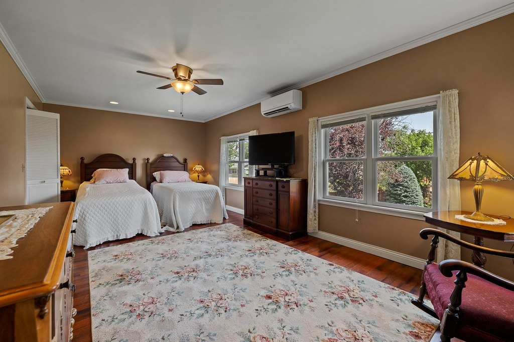 Rapid City, South Dakota, 57701, United States, 4 Bedrooms Bedrooms, ,4.5 BathroomsBathrooms,Residential,Forsale,1918999