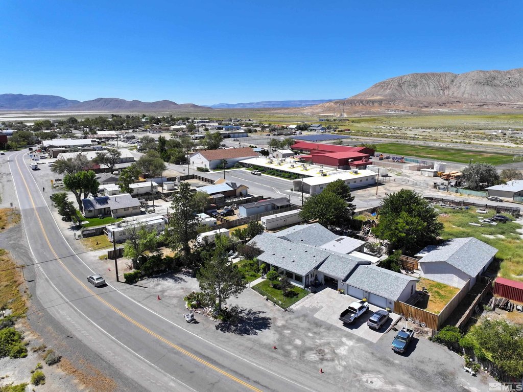 Gerlach, Nevada, 89412, United States, 4 Bedrooms Bedrooms, ,3.5 BathroomsBathrooms,Residential,Forsale,1910330
