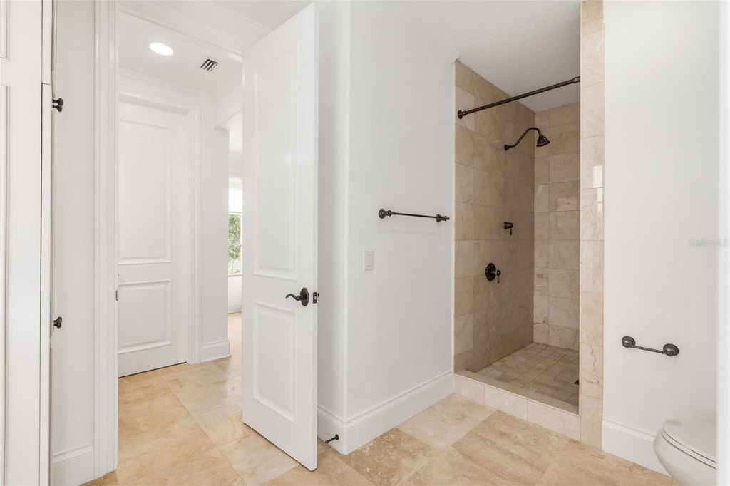 DUNNELLON, Florida, 34432, United States, 4 Bedrooms Bedrooms, ,3.5 BathroomsBathrooms,Residential,Forsale,2009528