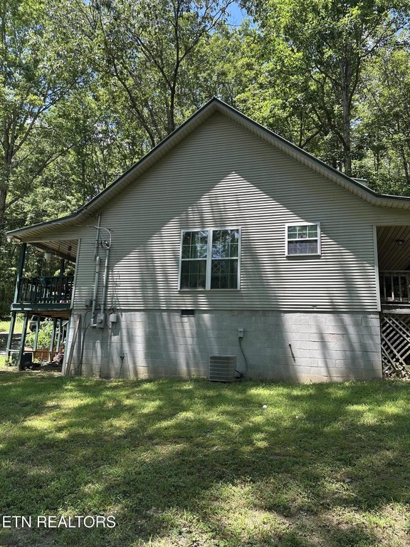 Rockwood, Tennessee, 37854, United States, 3 Bedrooms Bedrooms, ,2 BathroomsBathrooms,Residential,Forsale,1929833
