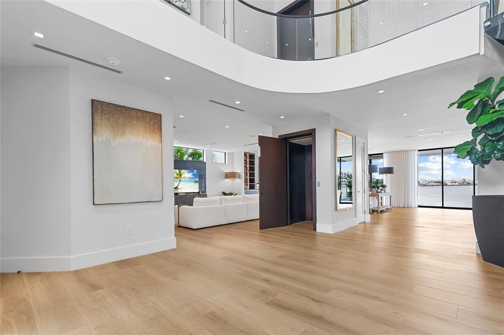 Fort Lauderdale, Florida, 33316, United States, 5 Bedrooms Bedrooms, ,6.5 BathroomsBathrooms,Residential,Forsale,1951896