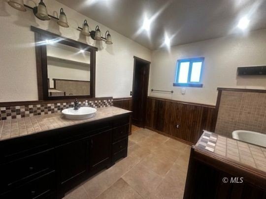 Cedarville, California, 96104, United States, 3 Bedrooms Bedrooms, ,2 BathroomsBathrooms,Residential,Forsale,1936750