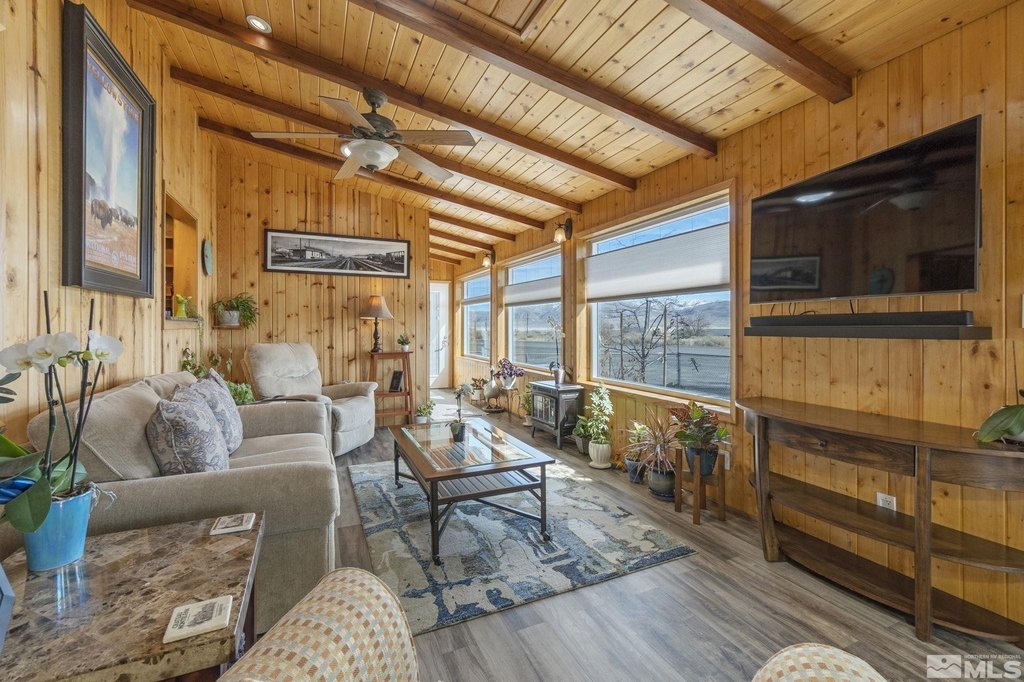 Gerlach, Nevada, 89412, United States, 4 Bedrooms Bedrooms, ,3.5 BathroomsBathrooms,Residential,Forsale,1910330
