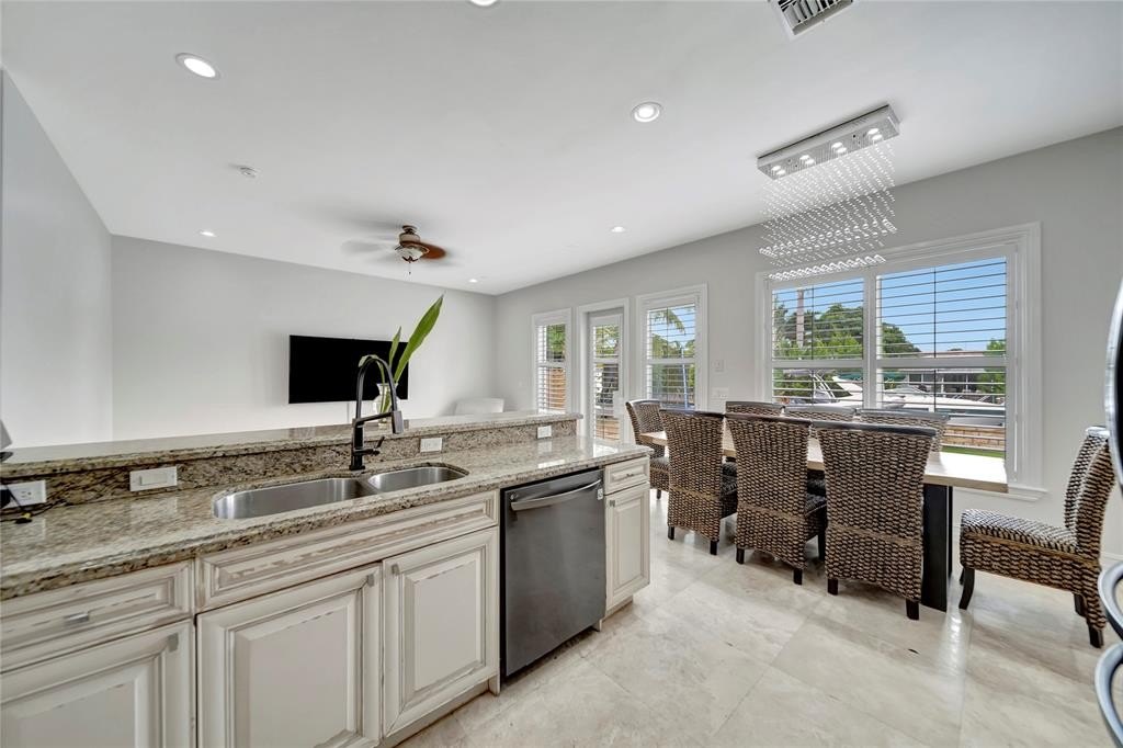 Fort Lauderdale, Florida, 33315, United States, 5 Bedrooms Bedrooms, ,4 BathroomsBathrooms,Residential,Forsale,1884598