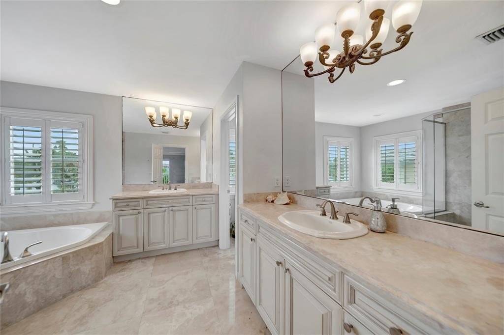 Fort Lauderdale, Florida, 33315, United States, 5 Bedrooms Bedrooms, ,4 BathroomsBathrooms,Residential,Forsale,1884598