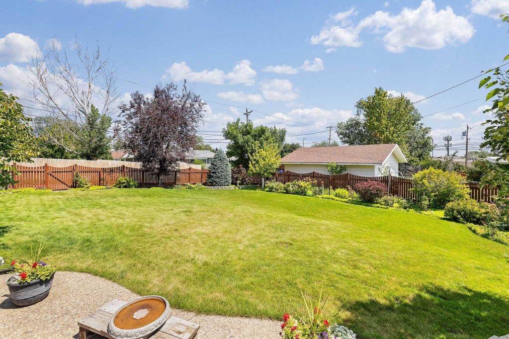Rapid City, South Dakota, 57701, United States, 4 Bedrooms Bedrooms, ,4.5 BathroomsBathrooms,Residential,Forsale,1918999