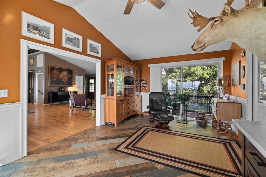 Dandridge, Tennessee, 37725, United States, 3 Bedrooms Bedrooms, ,3 BathroomsBathrooms,Residential,Forsale,1986956