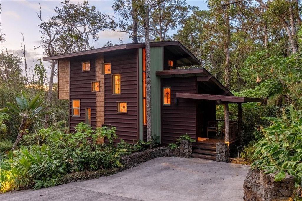 Kailua-Kona, Hawaii, 96740, United States, 5 Bedrooms Bedrooms, ,4.5 BathroomsBathrooms,Residential,Forsale,2004385