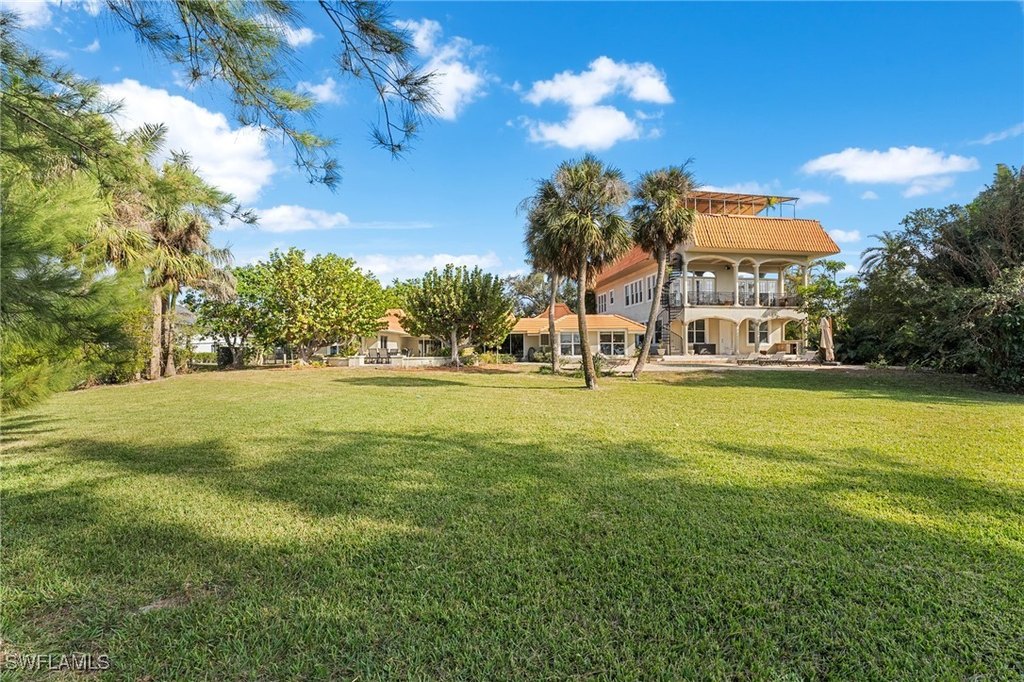 Fort Myers, Florida, 33901, United States, 6 Bedrooms Bedrooms, ,6.5 BathroomsBathrooms,Residential,Forsale,1995079