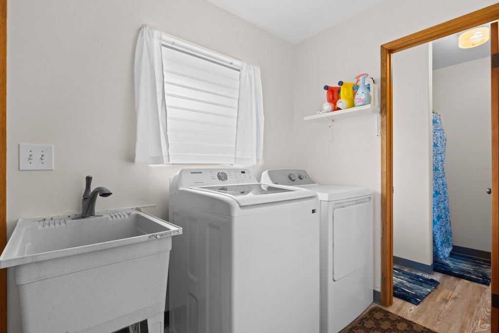 Kurtistown, Hawaii, 96760, United States, 4 Bedrooms Bedrooms, ,4.5 BathroomsBathrooms,Residential,Forsale,1989816