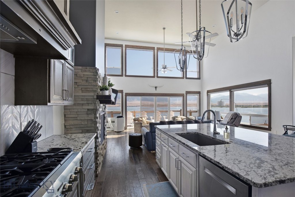 McAllister, Montana, 59729, United States, 4 Bedrooms Bedrooms, ,3.5 BathroomsBathrooms,Residential,Forsale,1915011