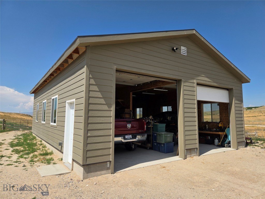 Twin Bridges, Montana, 59754, United States, 3 Bedrooms Bedrooms, ,1.5 BathroomsBathrooms,Residential,Forsale,1914983