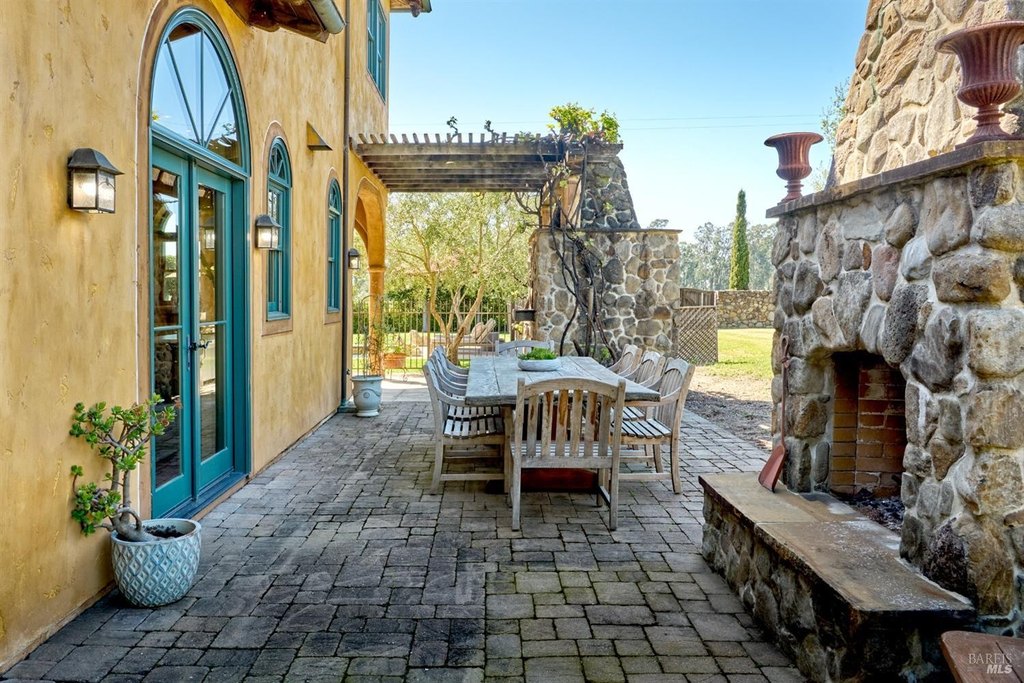 Sonoma, California, 95476, United States, 5 Bedrooms Bedrooms, ,4.5 BathroomsBathrooms,Residential,Forsale,1968170