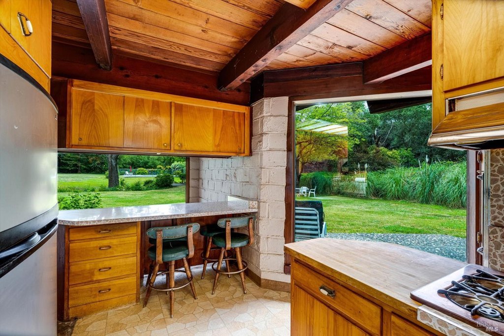 Santa Rosa, California, 95404, United States, 3 Bedrooms Bedrooms, ,1.5 BathroomsBathrooms,Residential,Forsale,1934051